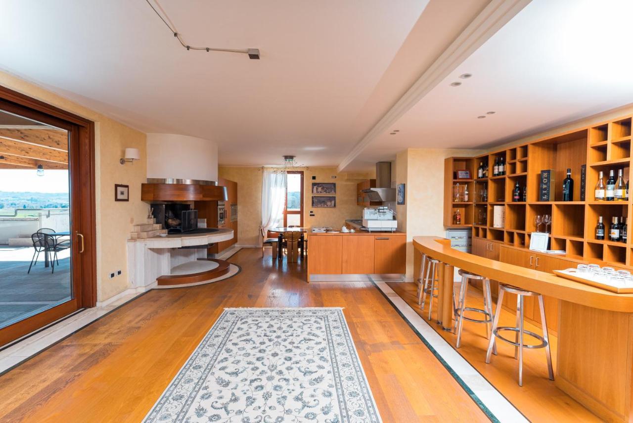 Torre del Colle Fattoria Colsantoヴィラ エクステリア 写真